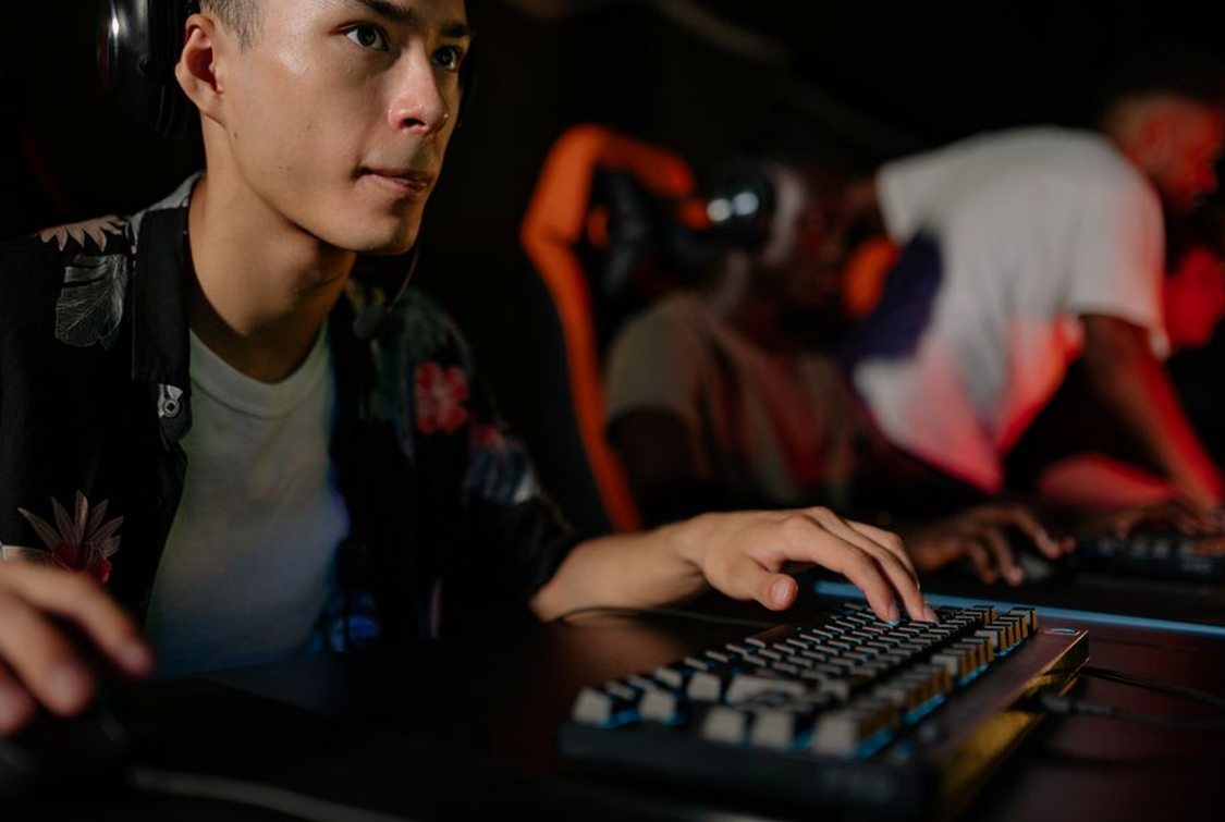 tải game 8Day web